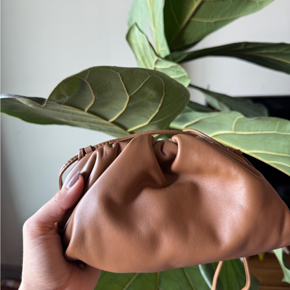 100% authentic Bottega Pouch